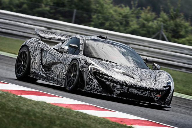 McLaren P1 GTR: tisícikoňový drsňák už ladí formu na okruhu (foto)