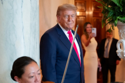 Donald Trump se veřejně vysmál ostudné změně image Jaguaru, otevřeně řekl to, co si myslí asi 99 procent lidí