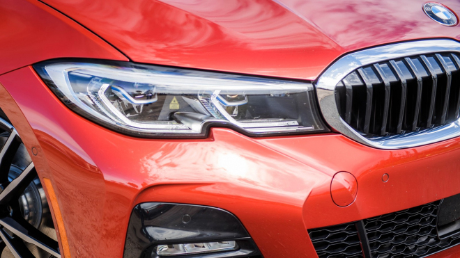Někdo se pokusil předělat si kombík od Mazdy na BMW, výsledek posuďte sami