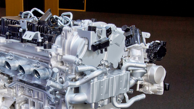 Mazda jde skutečně proti proudu, poprvé ukázala nové motory, s nimiž ostatní končí