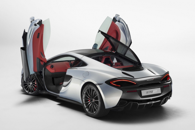 McLaren 570GT: je nejluxusnější a nejpraktičtější model, má kufr navíc