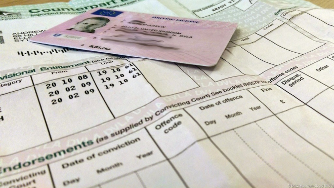 Nezletilý dostal šest trestných bodů na řidičský průkaz, který nemá a mít nemůže