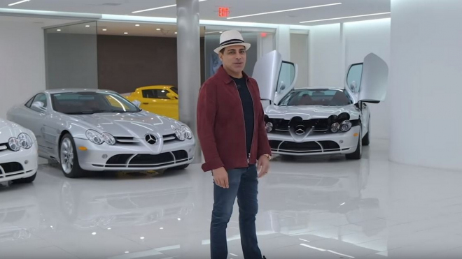 Kdysi chudý íránský emigrant dnes vlastní pět Mercedesů SLR McLaren. A koupí další