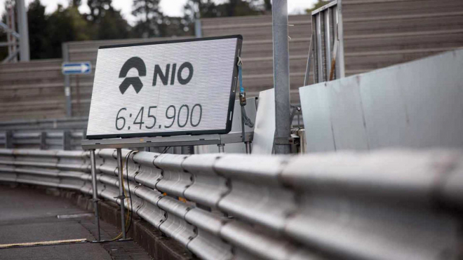 Nordschleife má nového rekordmana mezi sériovkami. Tedy tak trochu, možná vůbec