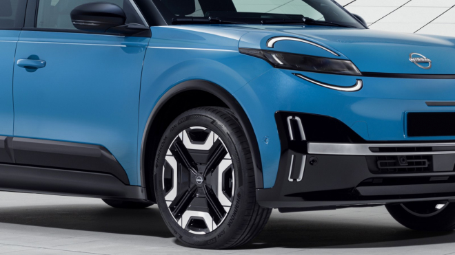 Nejnovější Nissan dostal jméno Micra asi omylem, jeho odpudivá otylost čiší už z prvních fotek