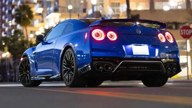 Nissan kontroluje každou nově vyrobenou Godzillu v noci na ulici, něco takového nedělá nikdo jiný na světě