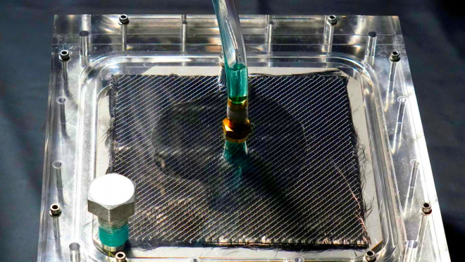 Japonci dosáhli průlomu ve výrobě karbonu, může se konečně dostat do obyčejných aut