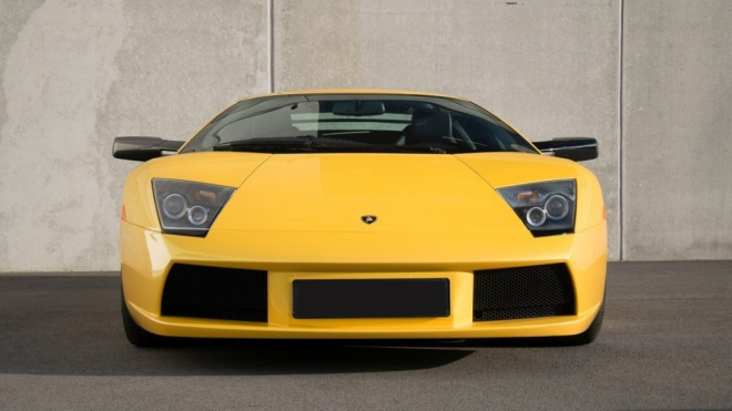 Tohle je dnes nejlevnější Lamborghini s motorem V12. A nejlepší investice