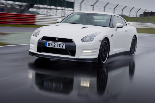 Nissan GT-R Track Pack: prohlédněte si fotky prvního kusu pro Británii