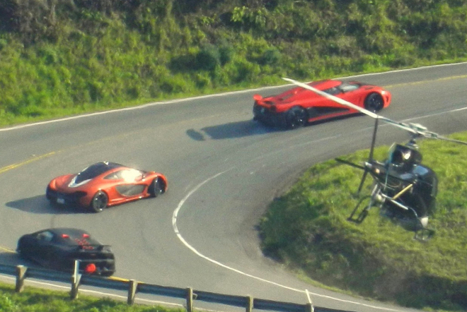 Sesto Elemento vs. Agera vs. McLaren P1 při natáčení filmu Need for Speed, všechny falešné