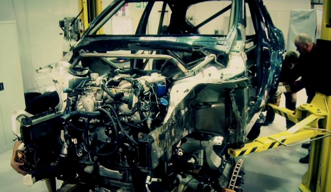 Nissan Juke-R: Frankensteinovo auto má výkon 485 koní (video)