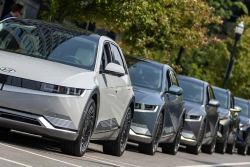 Románek Austrálie s elektromobily končí totálním fiaskem. Roky neprodaná auta jsou nabízena se slevami až 480 tisíc, některé značky to balí