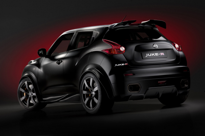 Nissan Juke-R: extrémní SUV jde do výroby, rovnou s výkonem 550 koní