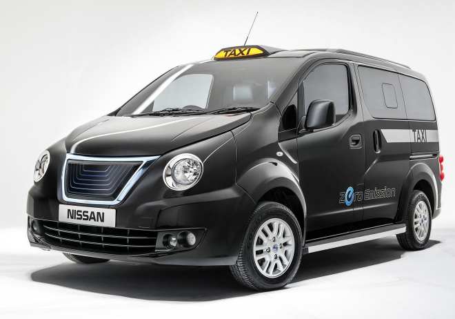 Nissan NV200 Taxi for London: nový taxík pro Londýn zvládne benzín i elektřinu
