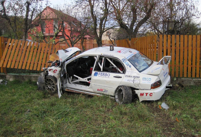 Nechcete zemřít při sledování rallye? Tak se na ně nechoďte dívat