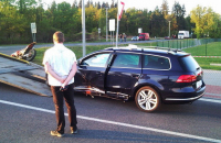 Inspekce stíhá řidiče policejního Passatu za zabití motorkáře