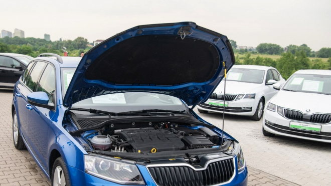 Proslulý automechanik poradil, čeho si nejvíc všímat při výběru ojetiny, abyste nekoupili šmejd