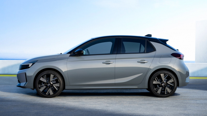 Opel jde proti proudu, malá auta neodpíská. Budou ale ještě někoho zajímat?