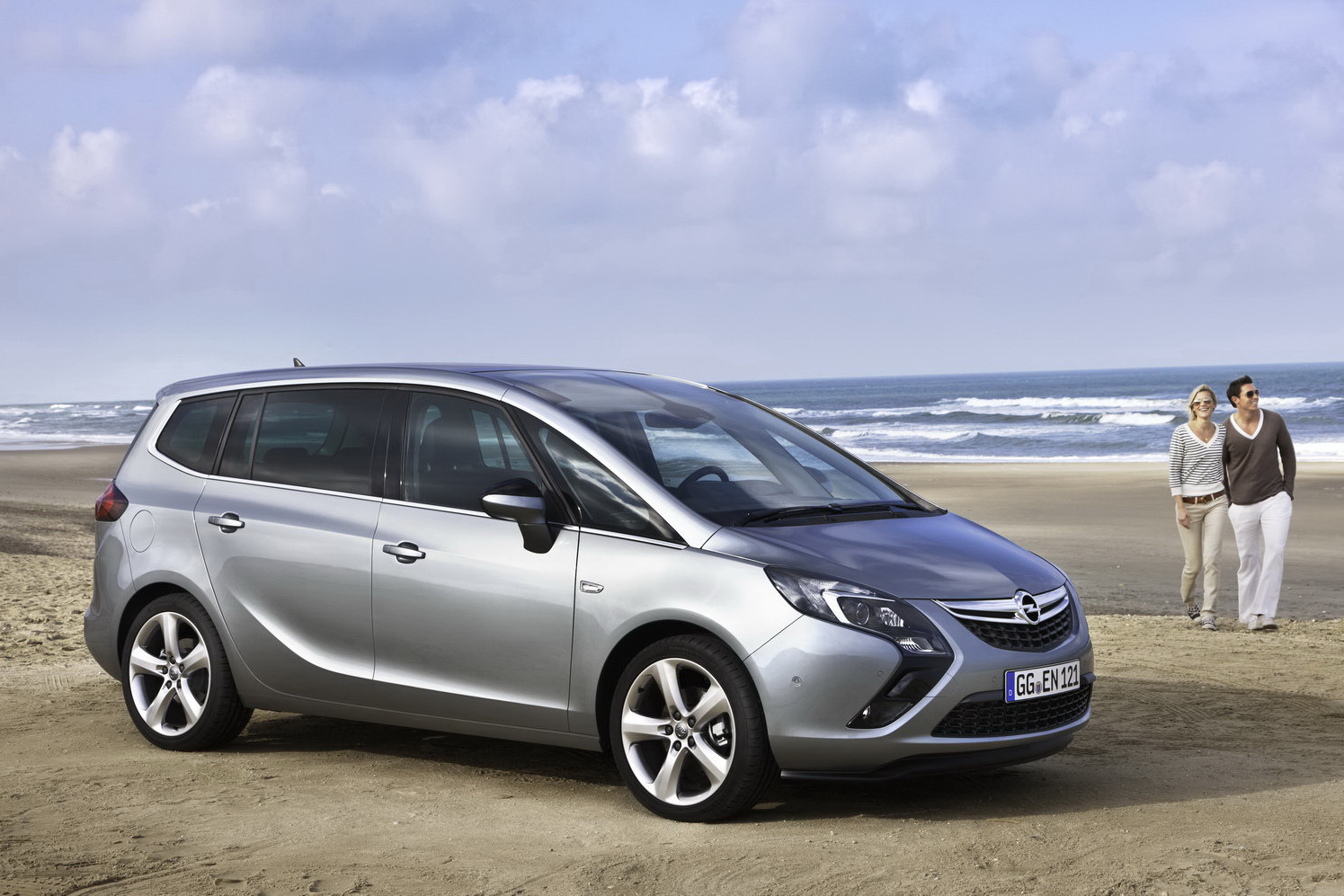 Opel Zafira 12 Nova Generace Plne Odhalena Autoforum Cz
