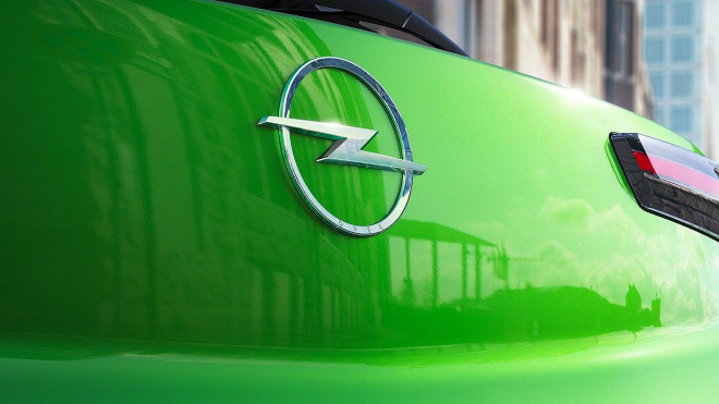 Opel s posledním novým SUV změnil své logo, novinky si ale zprvu nikdo nevšiml