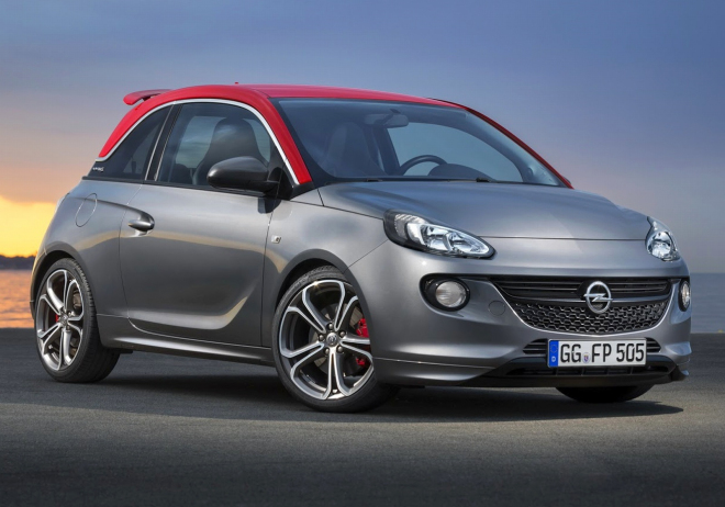 Opel Adam S odhalen v sérii, vzteklá kabelka umí stovku za 8,5 s