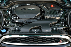 Mini otočilo, se spalovacími motory neskončí. Bez nich by mnohde ani nemělo co prodávat