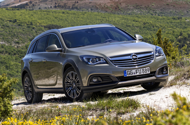 Opel Insignia Country Tourer: konkurence Allroadu sází na elektronickou čyřkolku