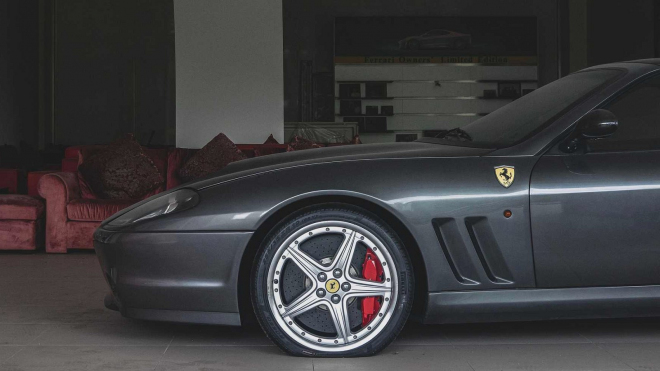 Opuštěné dealerství Ferrari v Číně už roky skrývá několik zapomenutých superaut