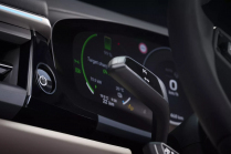 Même le directeur financier de Porsche pense que l'UE lèvera l'interdiction des voitures à combustion à partir de 2035 - 30 - Porsche Macan 2024 nove oficialni vse 30