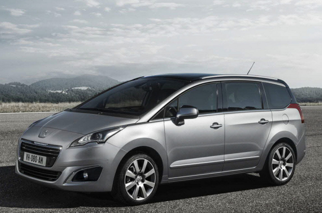Peugeot 5008 2014: facelift dodal velkému MPV svěžejší tvář