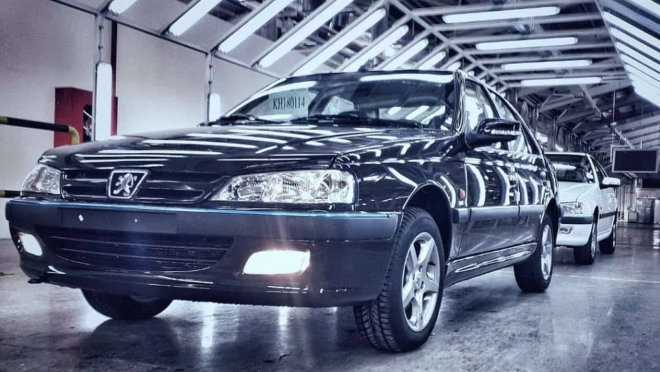 Peugeot znovu prodává zbrusu nové modely 405 za pouhých 234 tisíc Kč