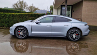 První elektrické Porsche ztrácí hodnotu tak moc, že láme další psychologickou cenovou hranici, majitele připravilo o miliony za pár let