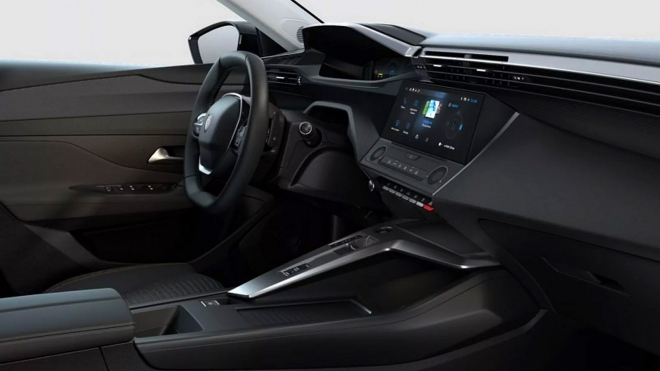 Peugeot 308 po faceliftu nabízí v levných provedeních to, po čem majitelé těch drahých marně touží