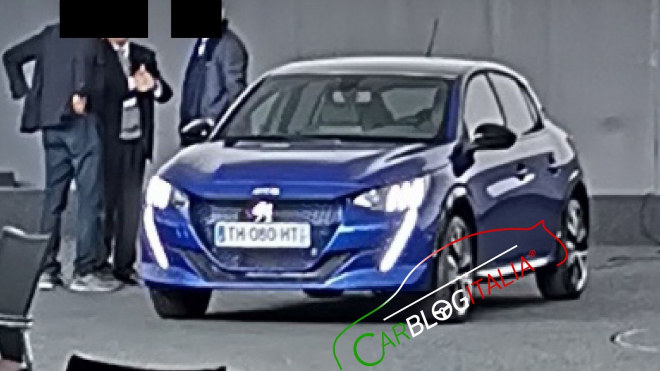 Nový Peugeot 208 nafocen bez špetky maskování. Vypadá ještě líp, než se čekalo