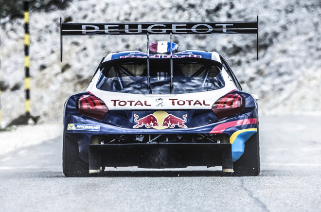 Peugeot 208 T16 a Seb Loeb na Mont Ventoux teď i na oficiálních fotkách a videu