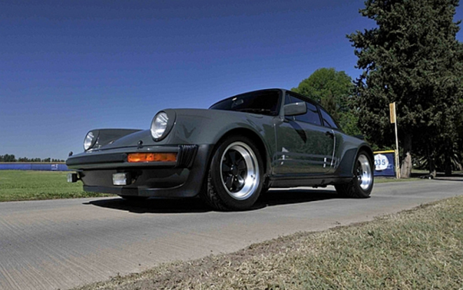 Porsche 911 930 Turbo Steva McQueena může být vaše, má vypínač zadních světel