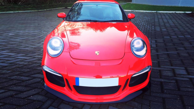 Porsche 911 991 GT3 RS za cenu Superbu existuje. Je celé a je to vážně Porsche