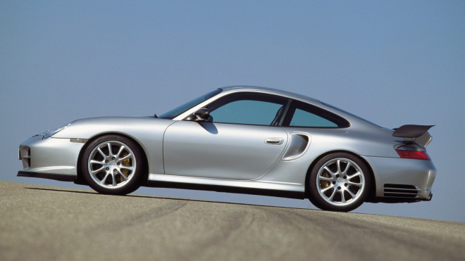 Nejmíň oblíbené Porsche 911 v té správné verzi na Autobahnu ukázalo, že i na něm je co milovat a obdivovat