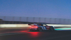Porsche abandonne les règles, offre aux gens ordinaires une voiture plus rapide que les coureurs professionnels - 3 - Porsche 911 GT3 R rennsport 2023 first set 03