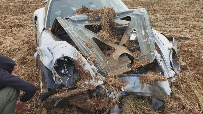 Řidič rozjel 1800koňové Porsche až na 365 km/h, pak ale zapomněl brzdit