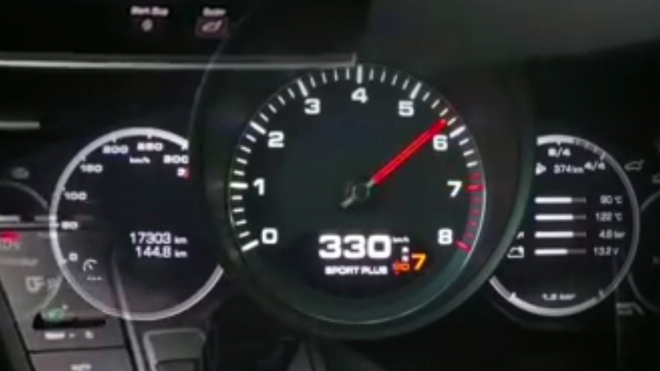 Asi nejrychlejší SUV světa se v běžném provozu rozjelo až na skutečných 333 km/h