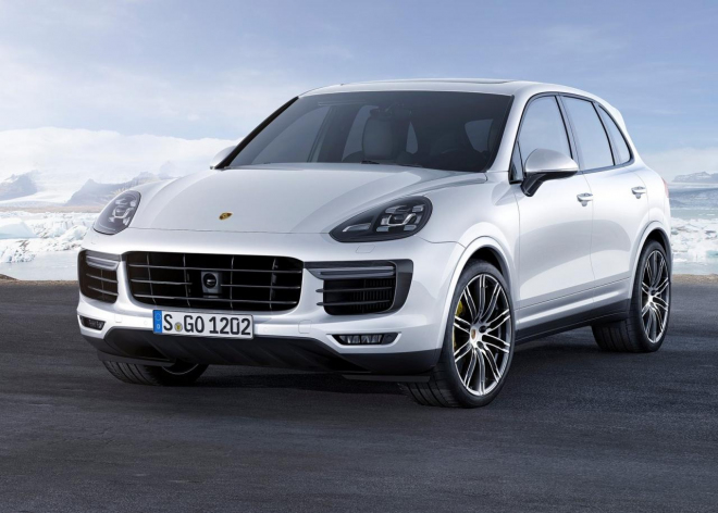 Porsche Cayenne Turbo S 2015 s 570 koňmi je nový král Ringu, RR Sport zničil