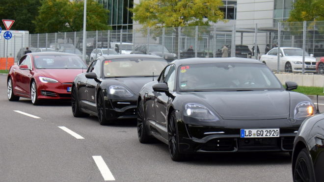 Porsche jde tvrdě proti Tesle. Jeden z šéfů odhalil, čím položí na lopatky její Model S