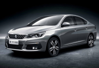 Peugeot 308 Sedan 2017: nový kompakt sází na turba a prostor vzadu