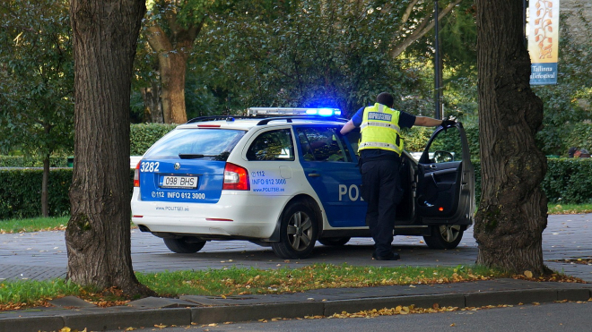 V Estonsku na ostro zavádí nové tresty pro rychlé řidiče, mají vést k pocitu hanby