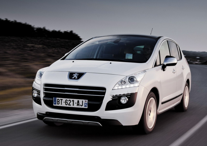 Peugeot 3008 Hybrid4 2012: francouzský hybrid míří dolů se spotřebou