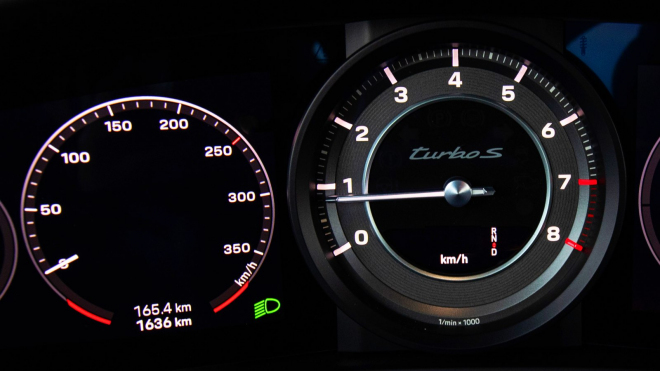 „Jen” 650koňové Porsche 911 Turbo S dál fascinuje svou dynamikou, nepřišlo si na něj ani 1 020 elektrických koní