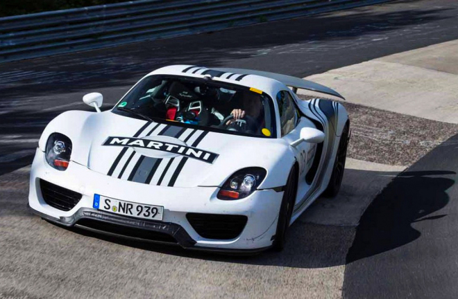 Porsche k času 918 Spyder na Nordschleife: „Ujeli jsme jen jedno kolo s pevným startem.”