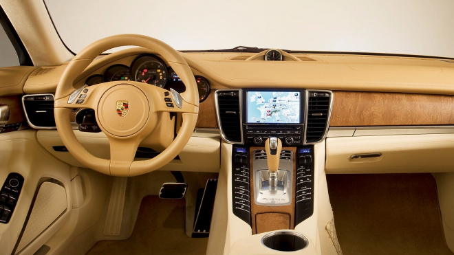 10 Porsche, jejichž koupí už můžete jen vydělat. Některá jsou docela levná