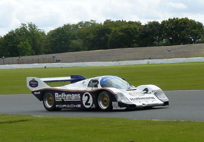 Porsche 956, dvě ostrá kola a 396 km/h v Le Mans roku 1983 (videa)